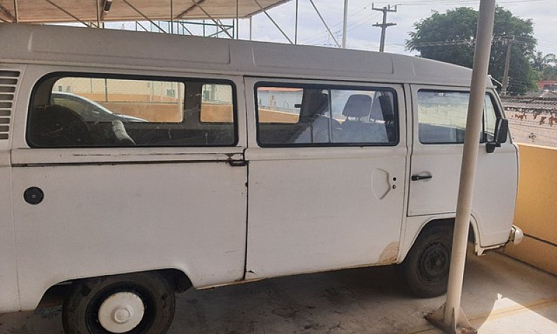 Vendo Kombi 2003...