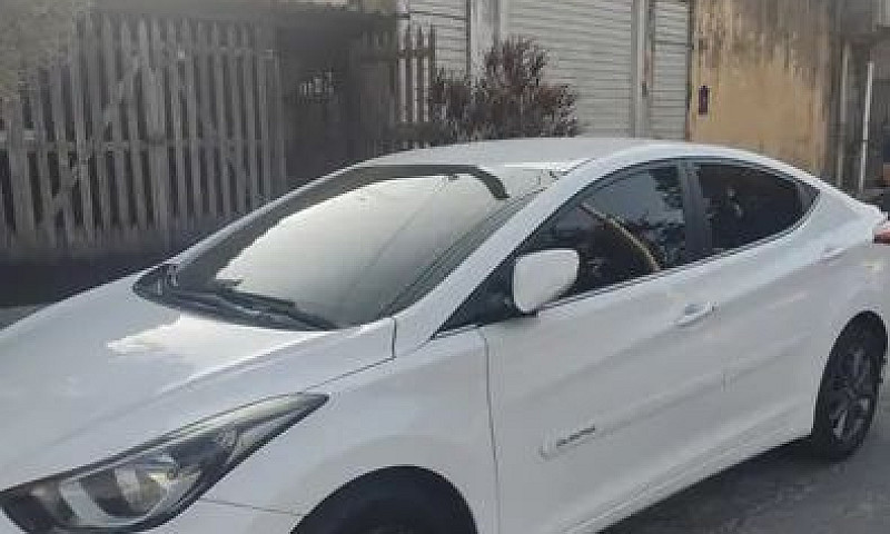 Hyundai Elantra Em P...