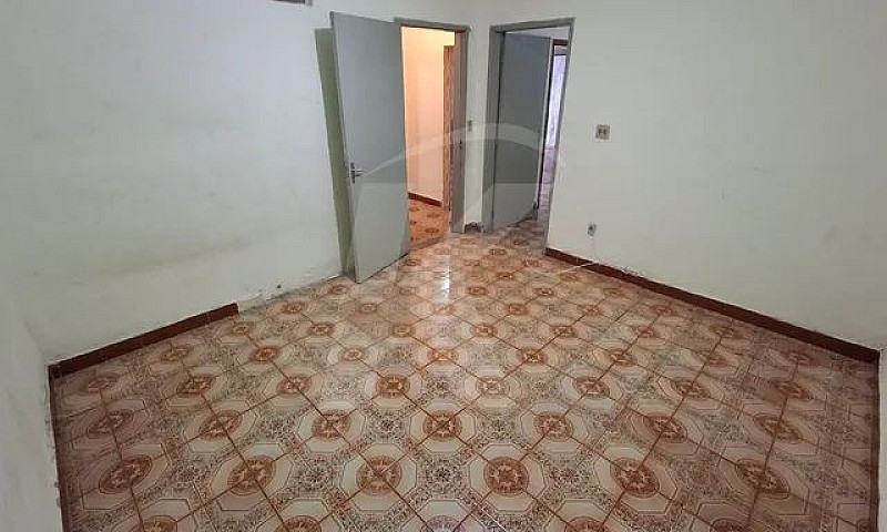 Casa Com 2 Quartos, ...