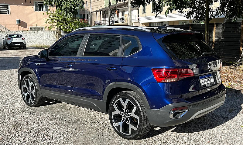 Volkswagem Taos High...