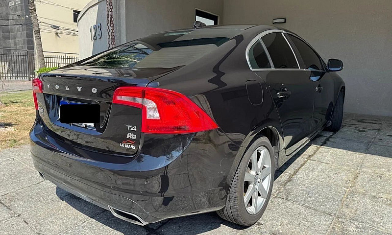 Volvo S60 2017 ...