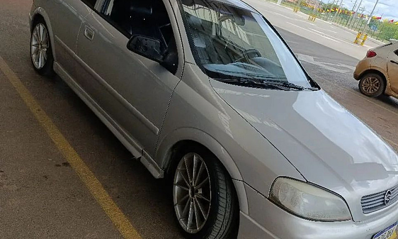 Chevrolet Astra Gl 1...