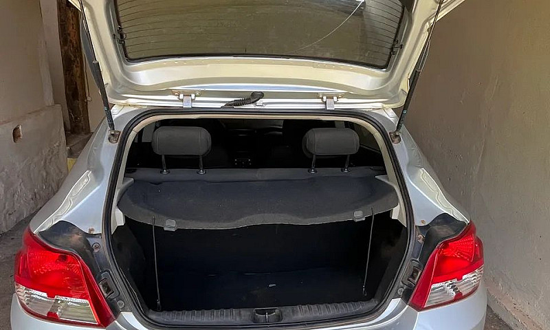 Chevrolet Onix Hatch...