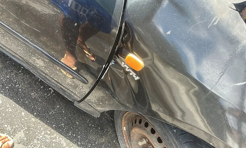 Toyota Corolla Xei 1...