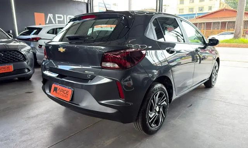 Chevrolet Onix Hatch...