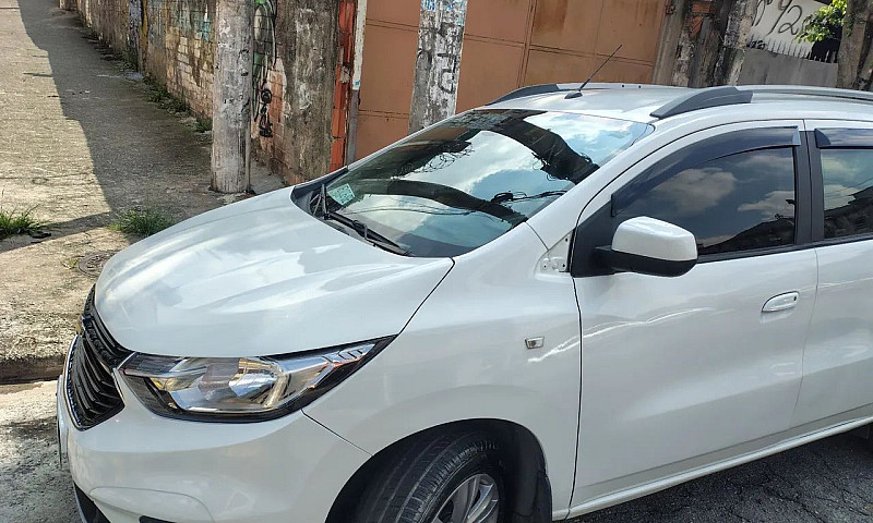 Chevrolet Spin Lt 1....