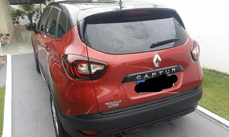 Captur Semi-Novo 20/...