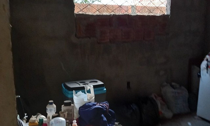 Casa A Venda...