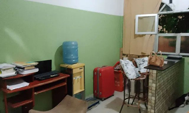 Aluguel De Casa Pequ...