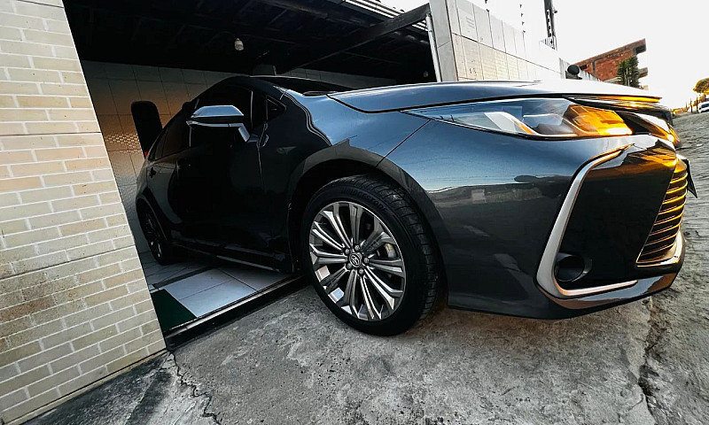 Toyota Corolla Xei 2...