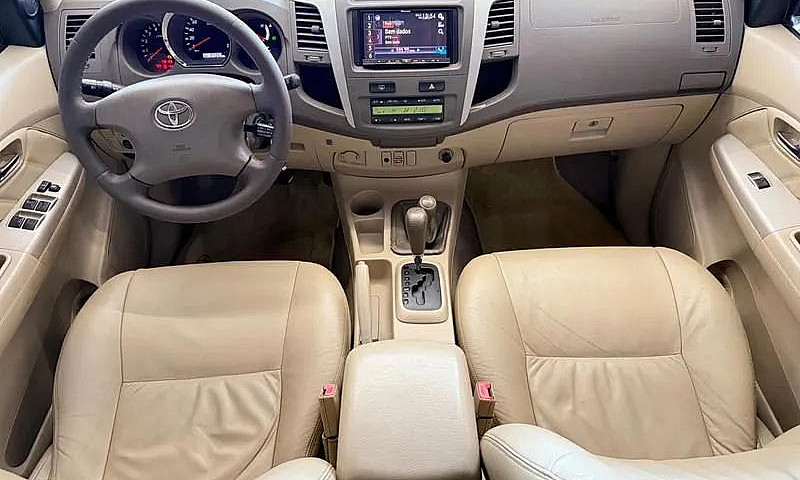 Toyota Hiluxsw4 Srv4...