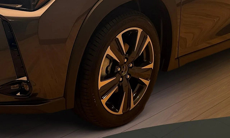 Lexus Ux-300H 2.0 16...