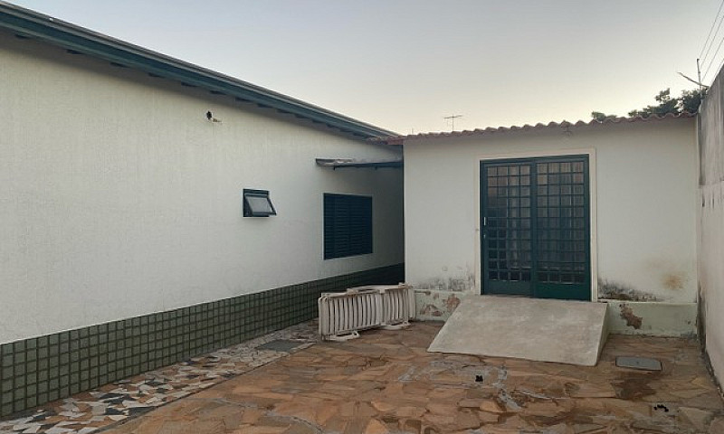 Casa De 3 Quartos, L...