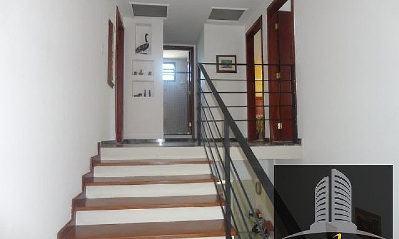Casa Alto Padrão Ref...
