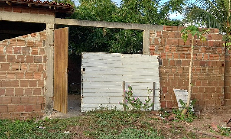 Casa A Venda...