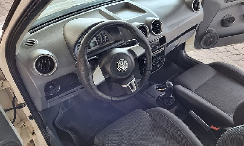 Volkswagen Saveiro 1...