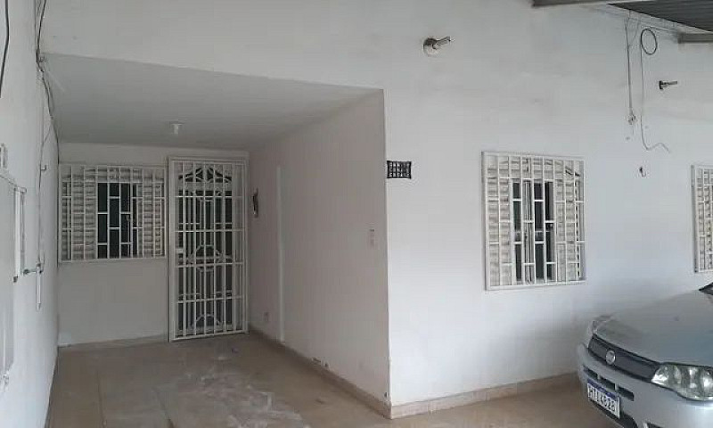 Alugo Casa 3 Quartos...
