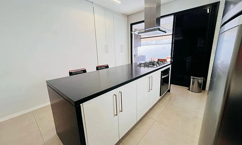 Linda Casa Á Venda N...