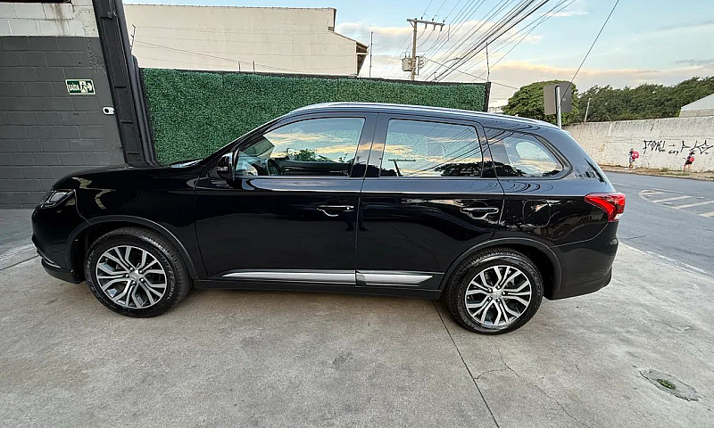 Outlander 2017 - 71 ...