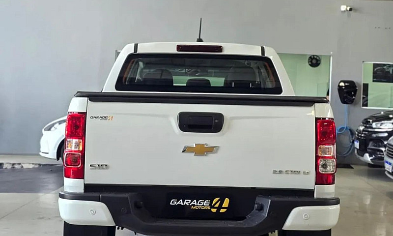 Chevrolet S10 Pick-U...