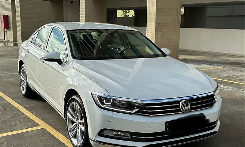 Volkswagen Passat Hi...