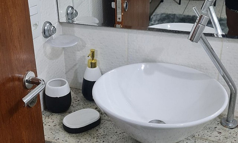 Quarto Asa Sul Quadr...