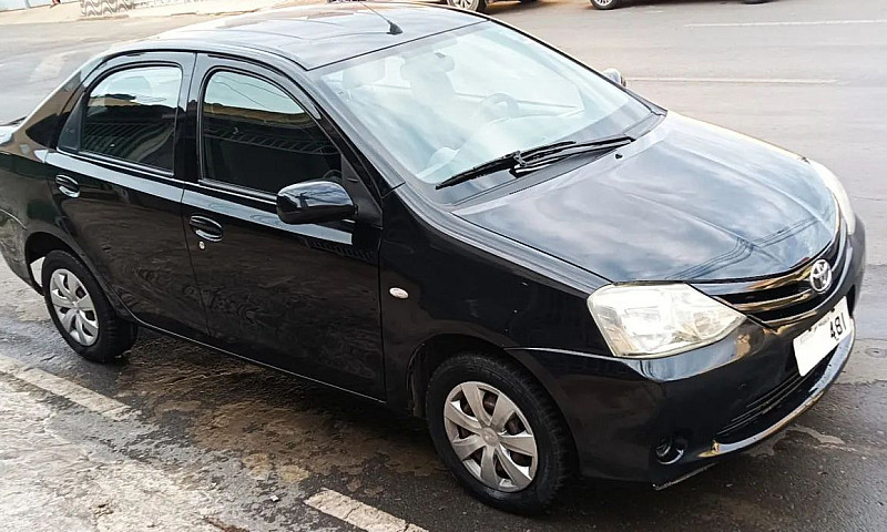 Toyota Etios Xs Seda...