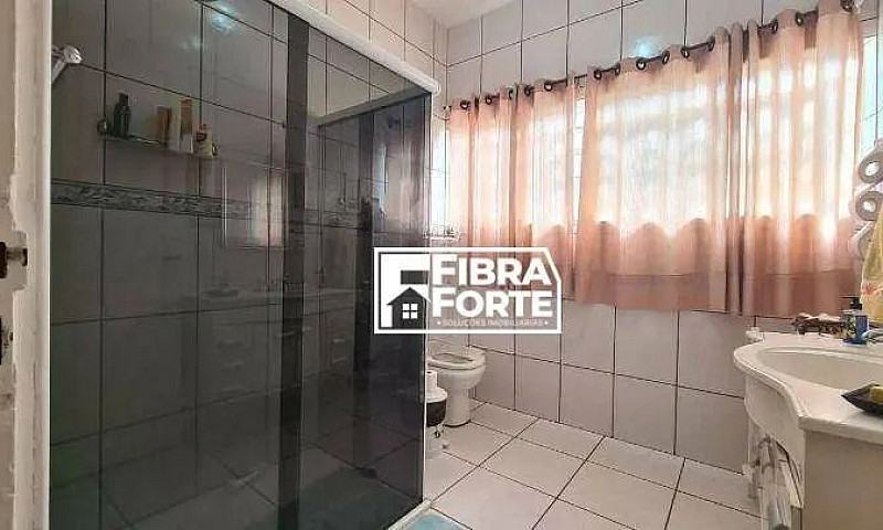 Casa Com 5 Dormitóri...