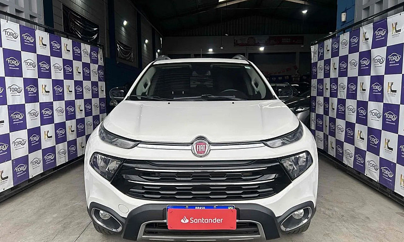 Fiat Toro Volcano 2....