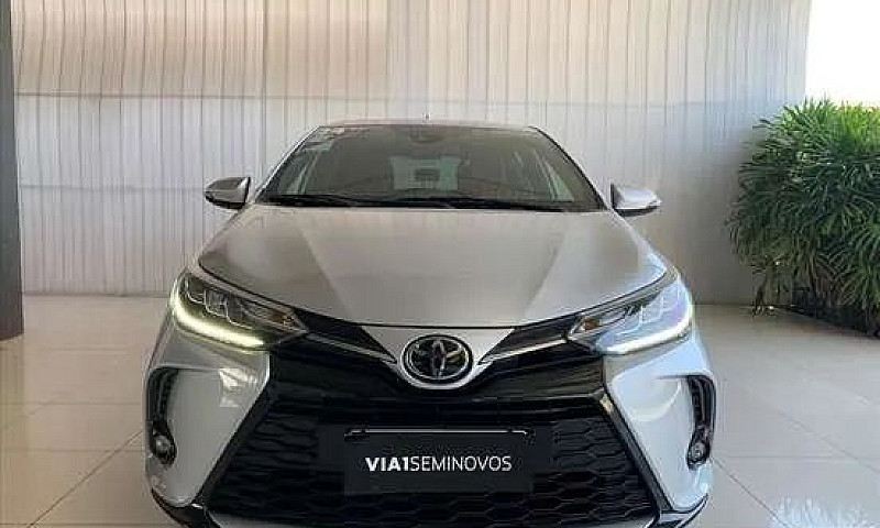 Toyota Yaris Xls 1.5...