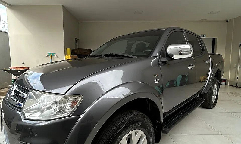 Mitsubishi L200 Trit...