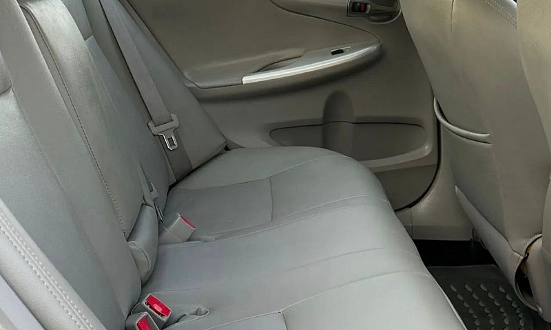 Toyota Corolla Xei 1...