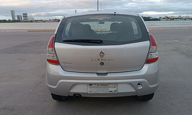 Renault Sandero Auth...
