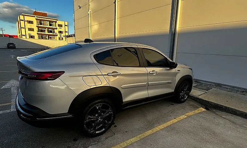 Fiat Fastback Limite...