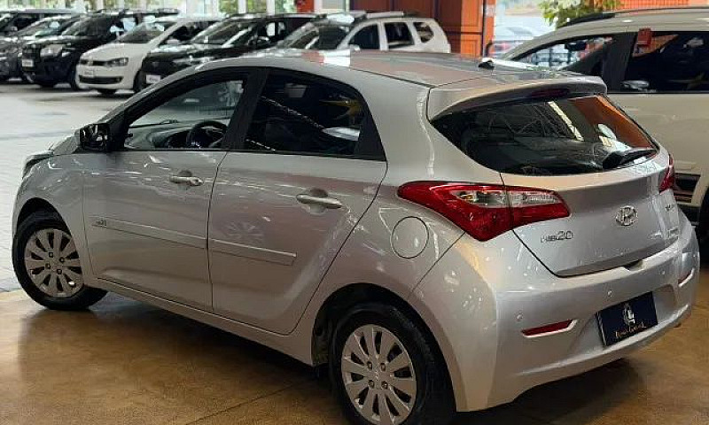 Hyundai Hb20 C.style...