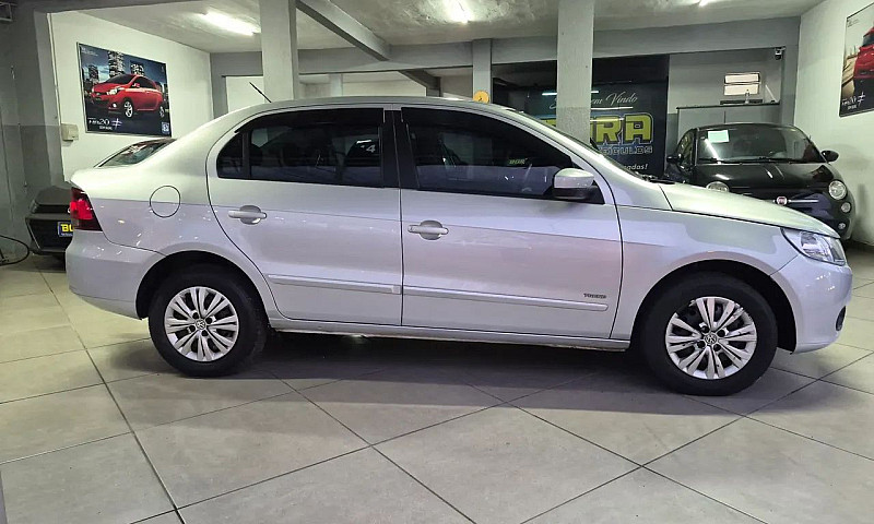 Volkswagen Voyage 1....