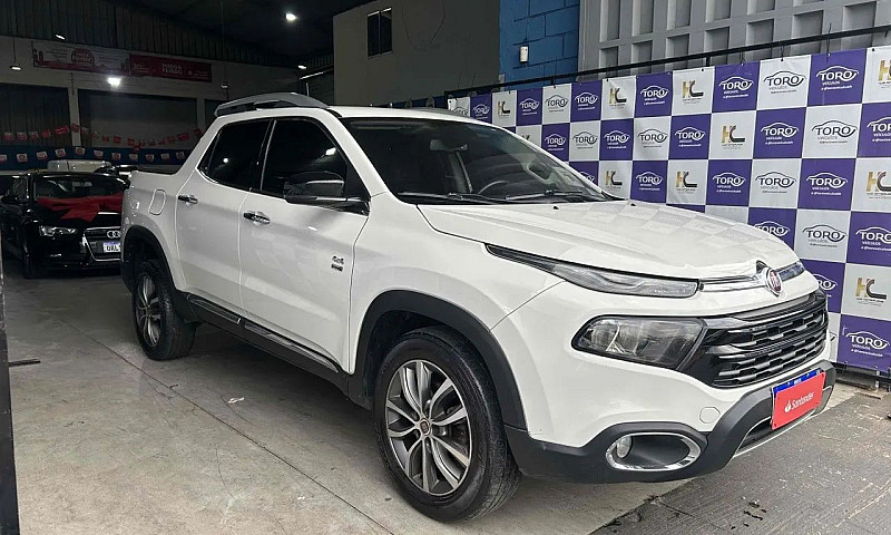 Fiat Toro Volcano 2....