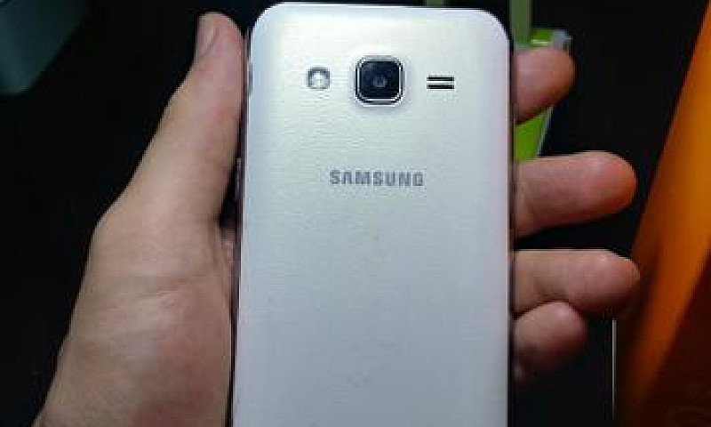 Samsung Galaxy J2 Sm...