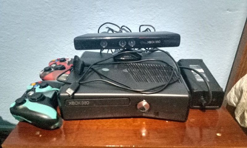 Xbox 360 Elite Compl...