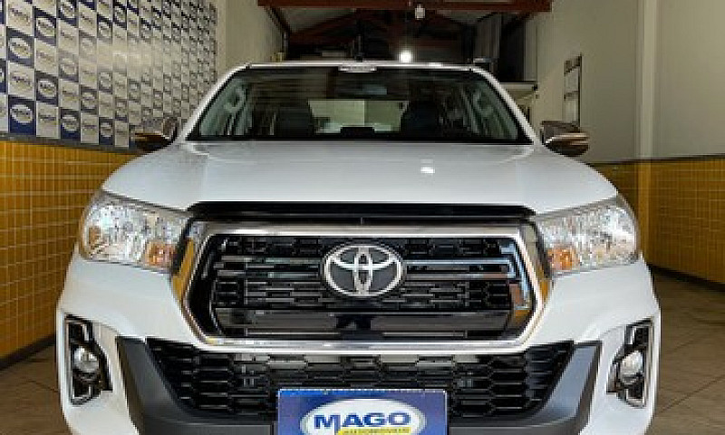 Hilux Srv 2.8 4X4 19...
