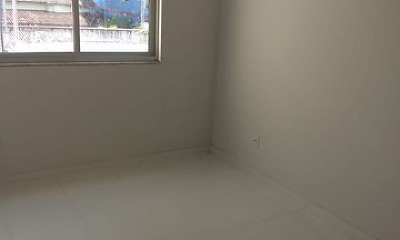 Vende-Se Apartamento...