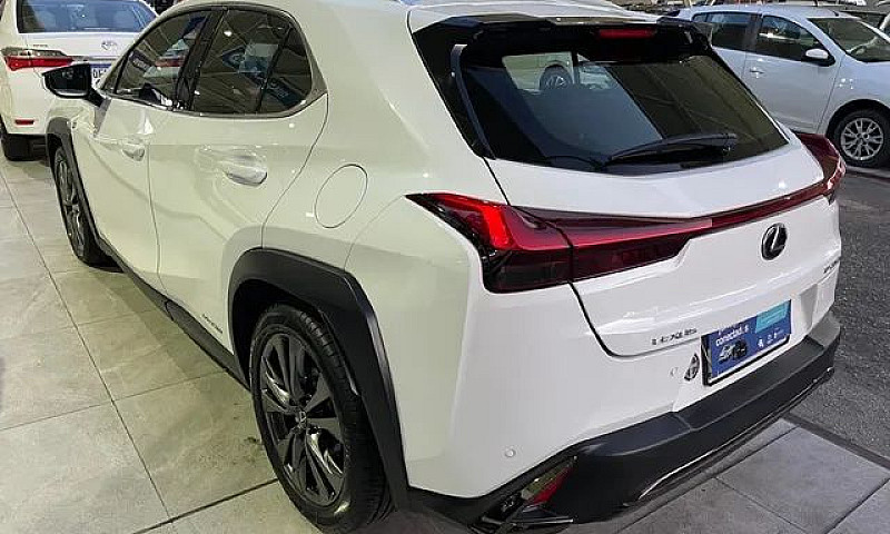 Lexus Ux 250H Fsport...