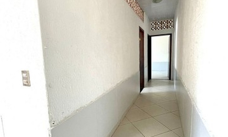 Alugo Excelente Casa...