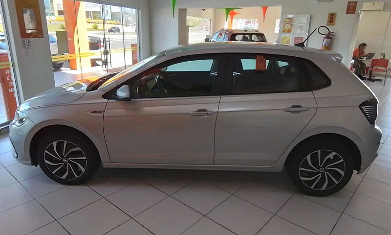 Volkswagen Polo 2024...