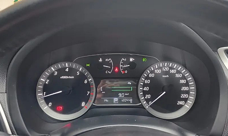 Nissan Sentra Sl 2.0...