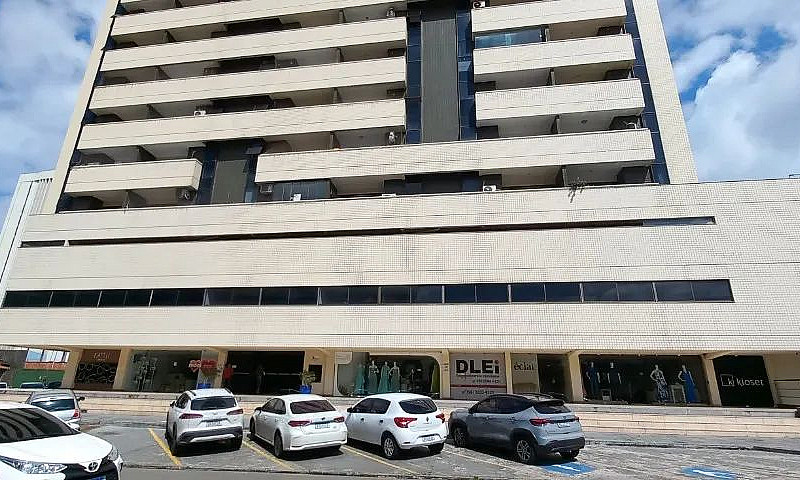 Apartamento Ed. Moza...