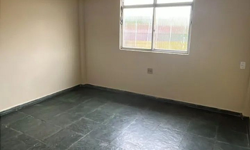Alugo Excelente Loft...
