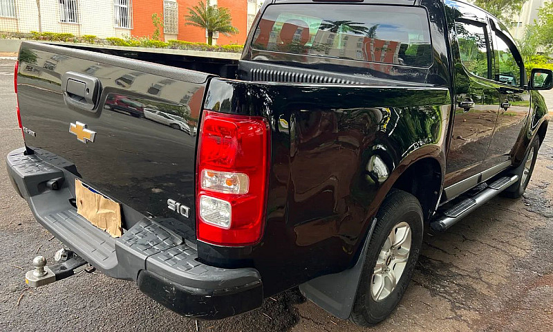 Chevrolet S10 Pick-U...
