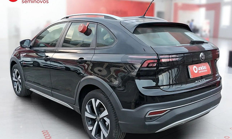 Volkswagen Nivus Hig...