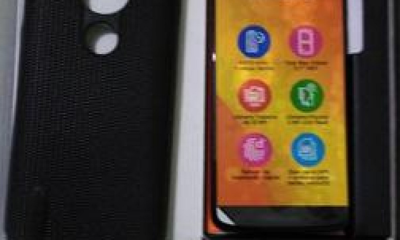 Moto E5...